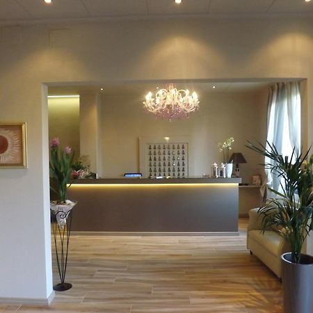 Hotel Piccadilly Монтекатини-Терме Экстерьер фото