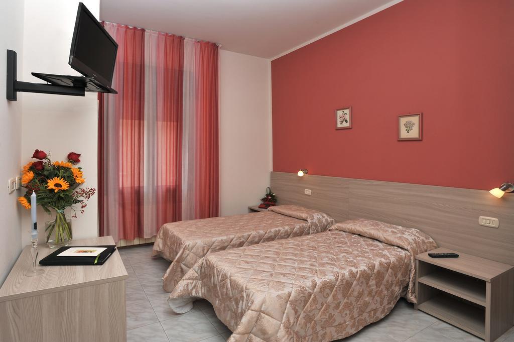 Hotel Piccadilly Монтекатини-Терме Экстерьер фото