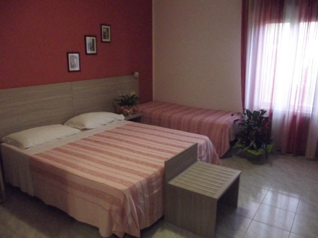 Hotel Piccadilly Монтекатини-Терме Экстерьер фото